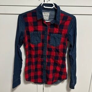 Mixed plaid and denim shirt.